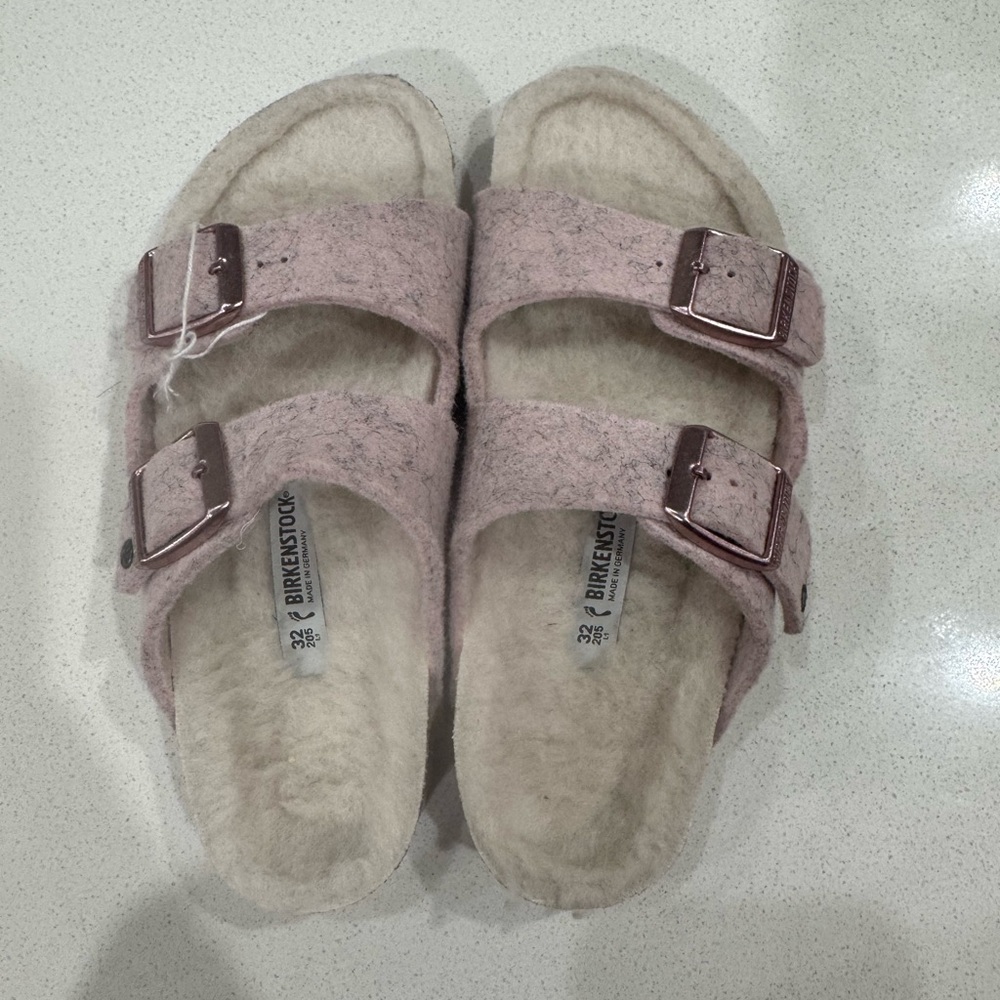 BIRKENSTOCK KIDS ARIZONA RIVET HAPPY LAMB WOOL SOFT
